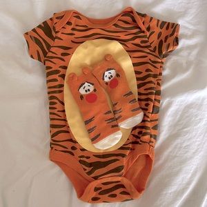 6-9month Disney Tiger onesie with matching socks. Never worn.